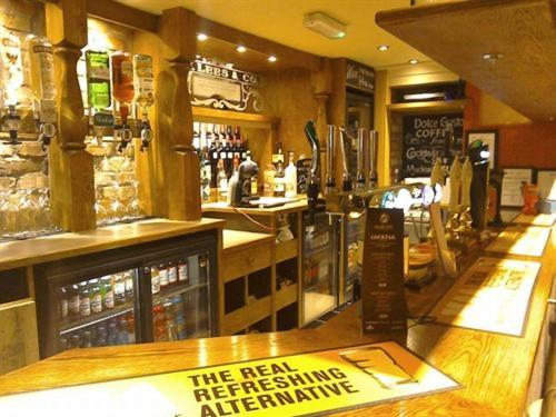 Holland Hotel Llanfachraeth Екстериор снимка